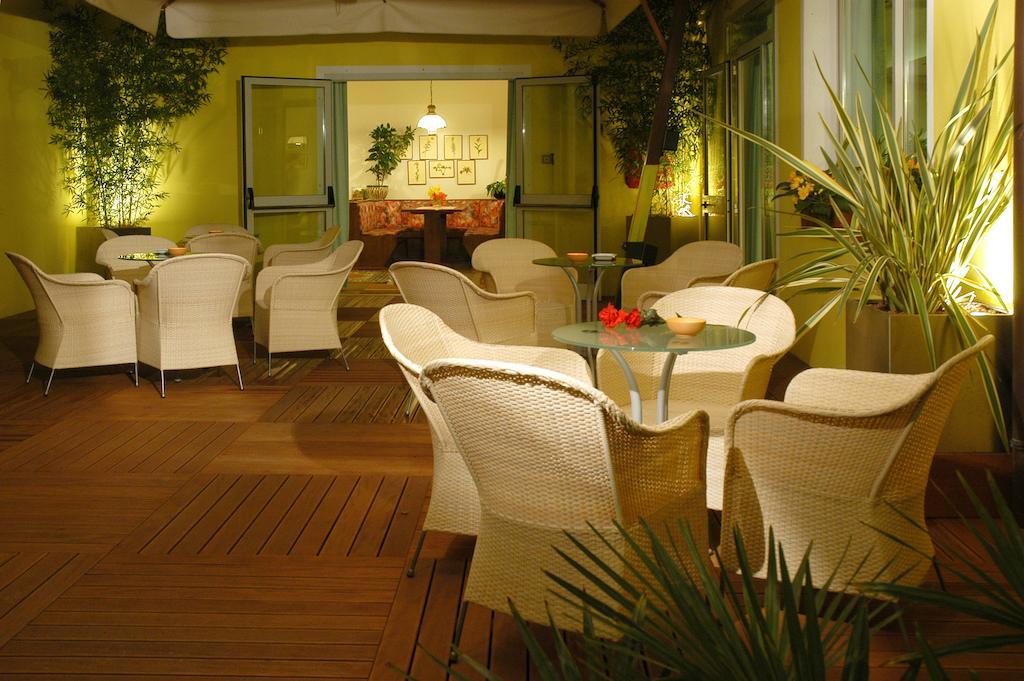 Hotel Miramare Каорле Экстерьер фото